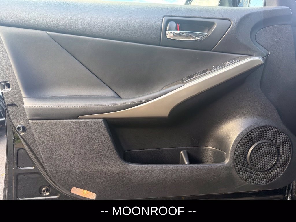 Used 2016 Lexus IS 200t RWD image 5