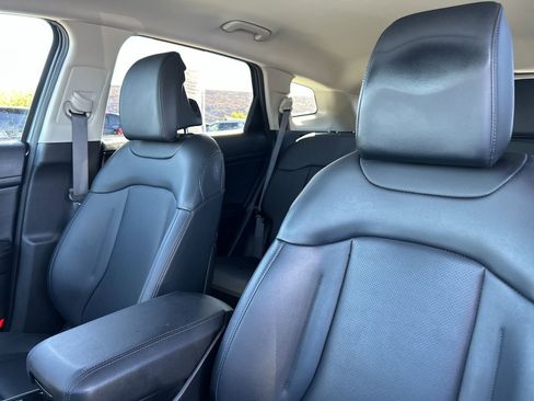 Used 2023 Kia Sportage EX image 22