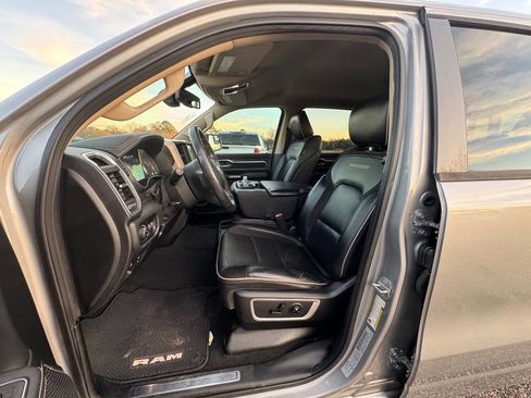 Used 2019 RAM 1500 Laramie image 11