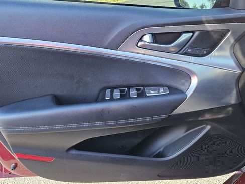 Used 2023 Genesis G70 3.3T RWD image 25