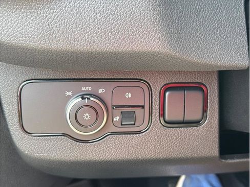 Used 2023 Mercedes-Benz Sprinter 2500 image 15