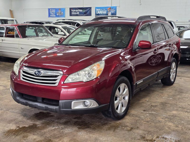 Used 2011 Subaru Outback 2.5i Premium AWD/4WD image 3