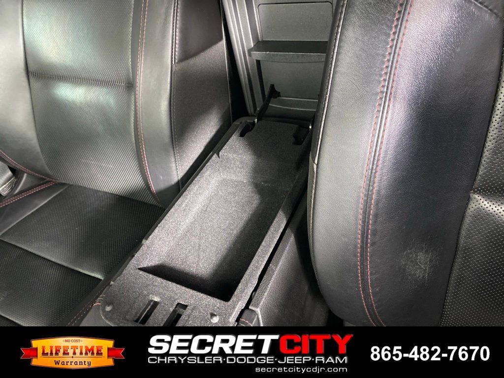 Used 2022 Dodge Durango R/T w/ Blacktop Package AWD/4WD image 24