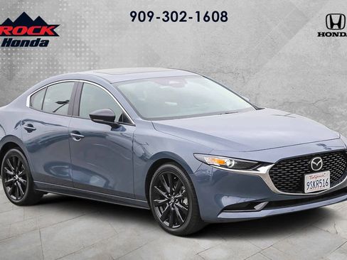 Used 2025 MAZDA MAZDA3 s image 3