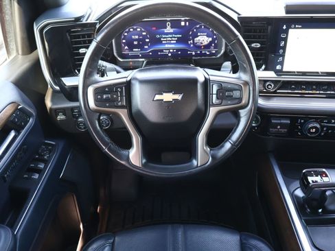 Used 2022 Chevrolet Silverado 1500 High Country image 12