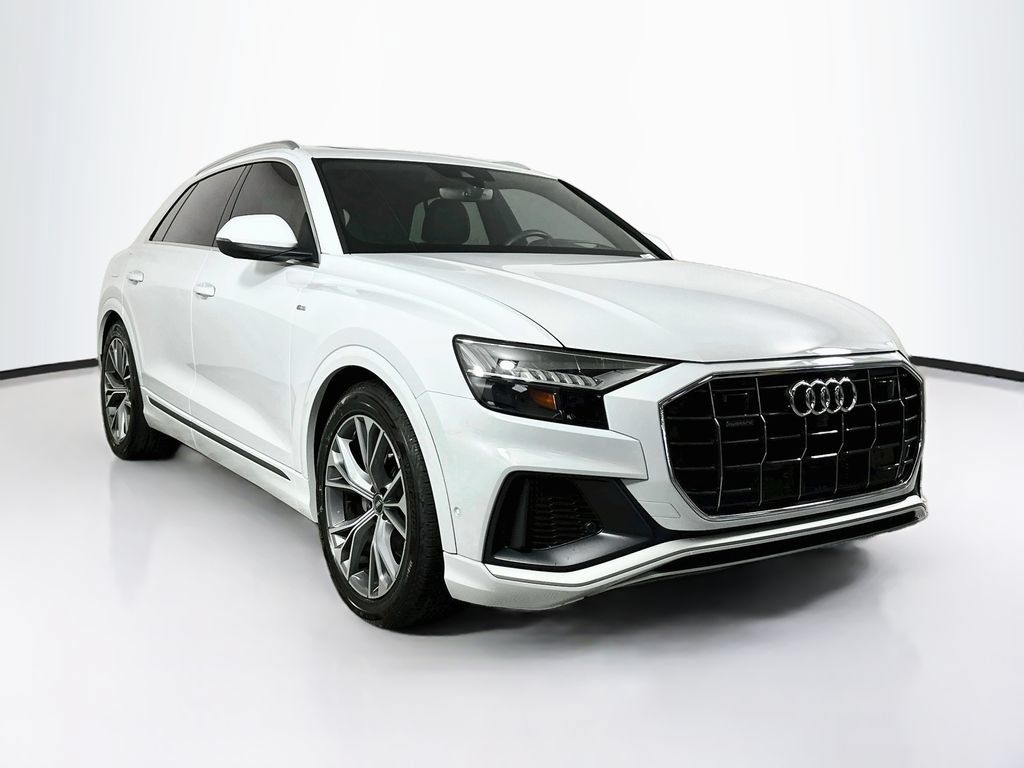 Used 2021 Audi Q8 Prestige w/ Prestige Package AWD/4WD image 2