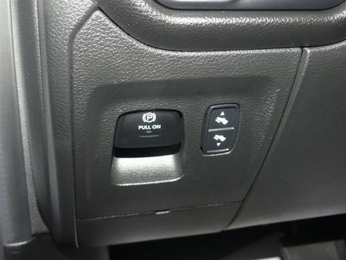 Used 2023 RAM 1500 Big Horn AWD/4WD image 27
