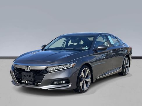 Used 2018 Honda Accord Touring image 1