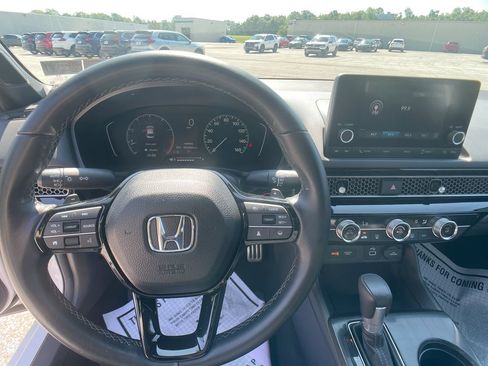 Used 2024 Honda Civic Sport image 14