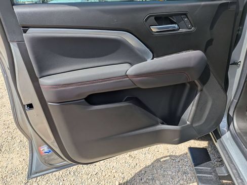 New 2026 Chevrolet Colorado Z71 w/ Technology Package AWD/4WD image 8