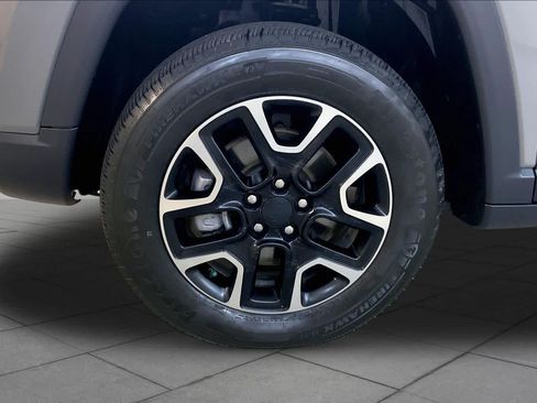 Used 2019 Jeep Compass Trailhawk AWD/4WD image 9