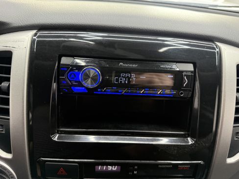 Used 2014 Toyota Tacoma 4x4 Double Cab image 15
