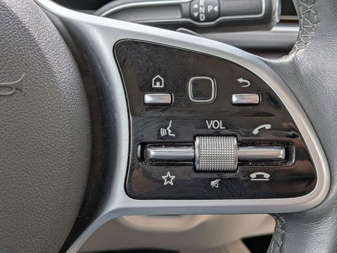 Used 2020 Mercedes-Benz GLS 450 4MATIC image 31