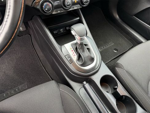 Used 2022 Kia Forte LXS image 27