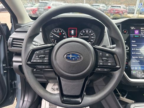 Used 2024 Subaru Crosstrek 2.0i Premium image 12