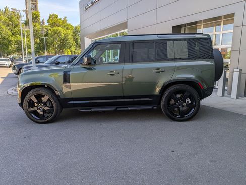 New 2026 Land Rover Defender 110 X-Dynamic SE AWD/4WD image 8