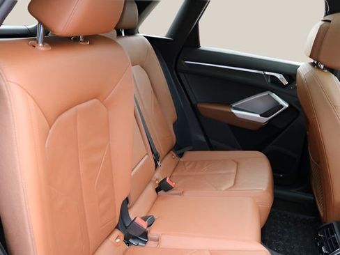 Used 2022 Audi Q3 2.0T Premium Plus image 18