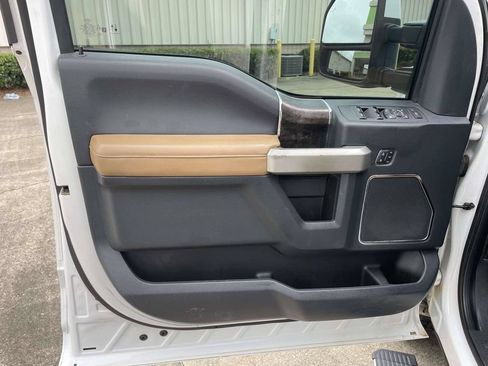 Used 2022 Ford F350 Lariat w/ Lariat Ultimate Package AWD/4WD image 15