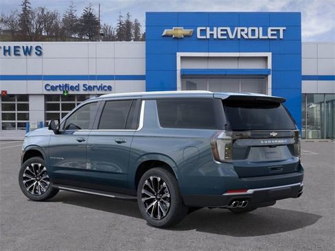 New 2026 Chevrolet Suburban High Country image 3