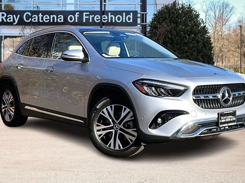 Used 2026 Mercedes-Benz GLA 250 4MATIC image 11