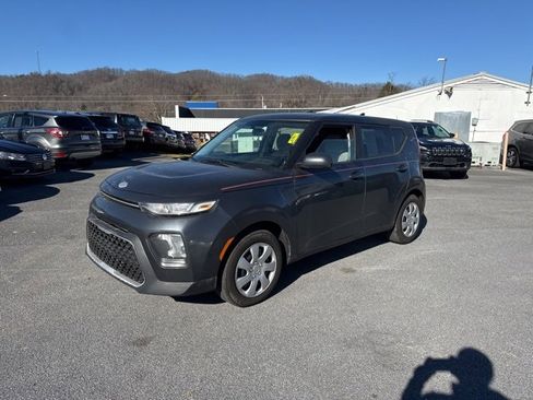 Used 2020 Kia Soul LX image 4