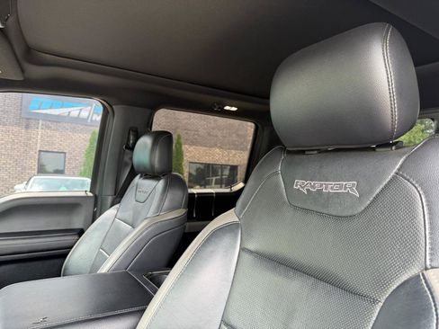 Used 2018 Ford F150 Raptor w/ Equipment Group 802A Luxury AWD/4WD image 16