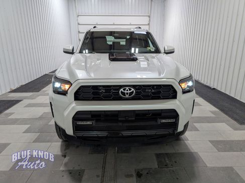 Used 2025 Toyota 4Runner TRD Sport image 6