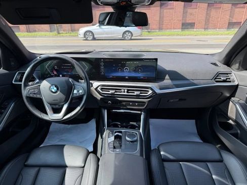 Used 2023 BMW 330i xDrive Sedan w/ Premium Package AWD/4WD image 22