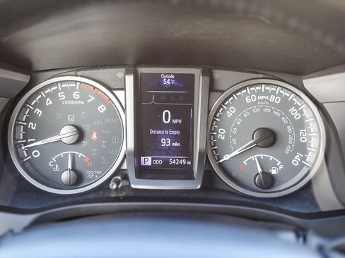 Certified 2020 Toyota Tacoma TRD Sport image 23