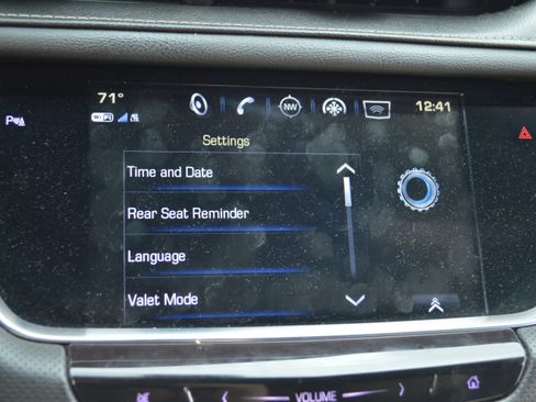 Used 2018 Cadillac XT5 FWD image 19