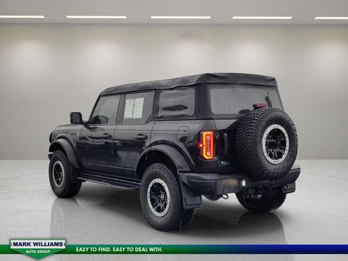 Used 2023 Ford Bronco Badlands image 6