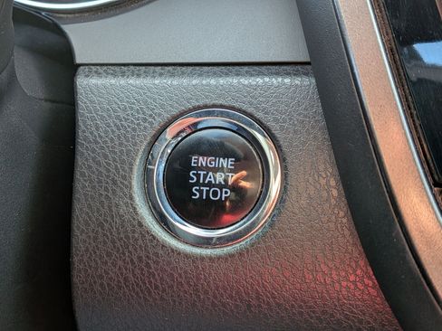 Used 2018 Toyota Camry XSE image 26