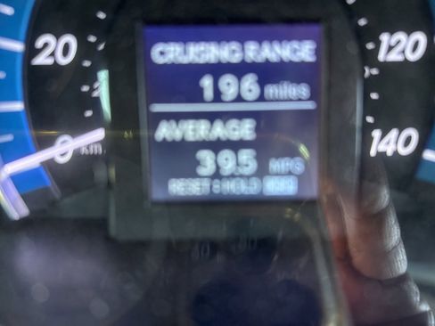 Used 2014 Toyota Camry LE image 13