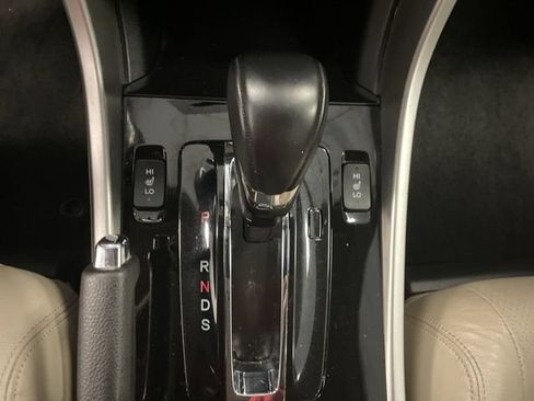 Used 2017 Honda Accord EX-L image 19