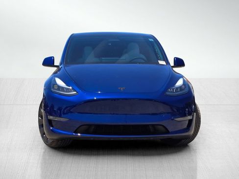 Used 2023 Tesla Model Y Performance AWD/4WD image 3