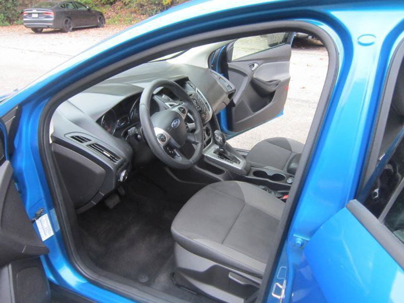 Used 2013 Ford Focus SE FWD image 5