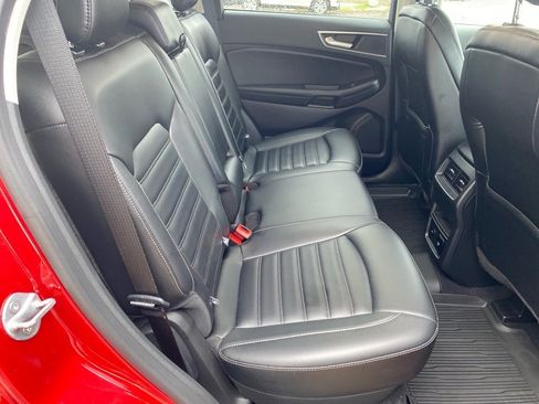 Used 2024 Ford Edge SEL w/ Convenience Package image 23