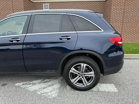 Used 2018 Mercedes-Benz GLC 300 4MATIC image 9
