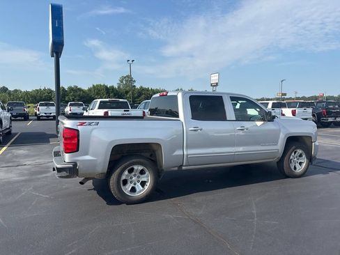 Used 2018 Chevrolet Silverado 1500 LT w/ All Star Edition AWD/4WD image 11