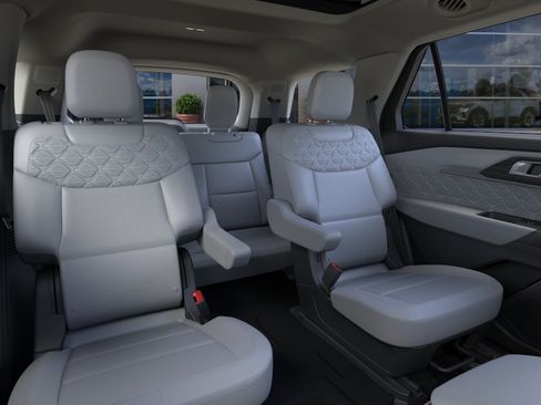 New 2026 Ford Explorer Platinum w/ LUX Leather Package AWD/4WD image 34