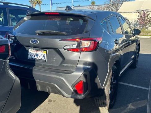 Used 2024 Subaru Crosstrek 2.0i image 5