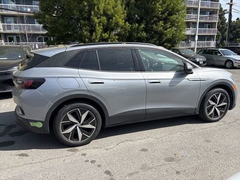 Used 2023 Volkswagen ID.4 S image 3