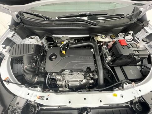 New 2026 Chevrolet Equinox LT w/ Convenience Package II AWD/4WD image 15