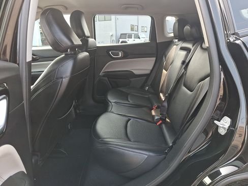 Used 2022 Jeep Compass Limited AWD/4WD image 10