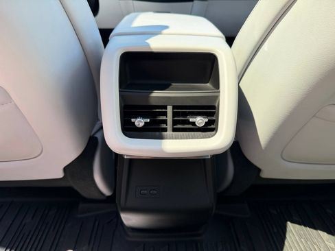 Used 2024 Cadillac Lyriq Sport AWD/4WD image 27