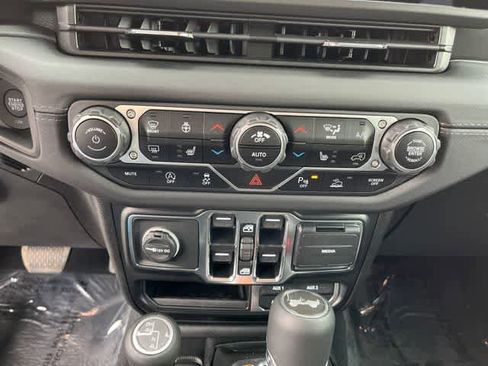 New 2024 Jeep Wrangler Sahara w/ Technology Group image 19