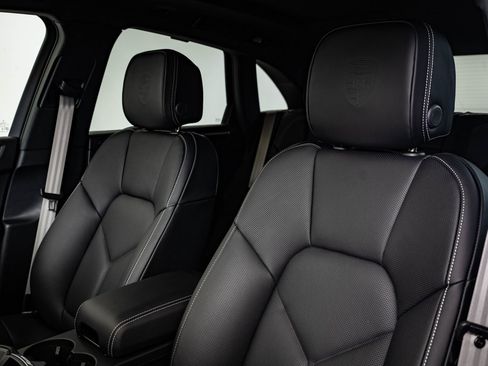 New 2026 Porsche Macan Turbo image 26