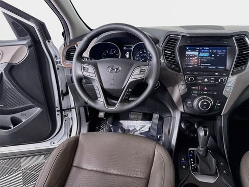 Used 2018 Hyundai Santa Fe Sport FWD image 25