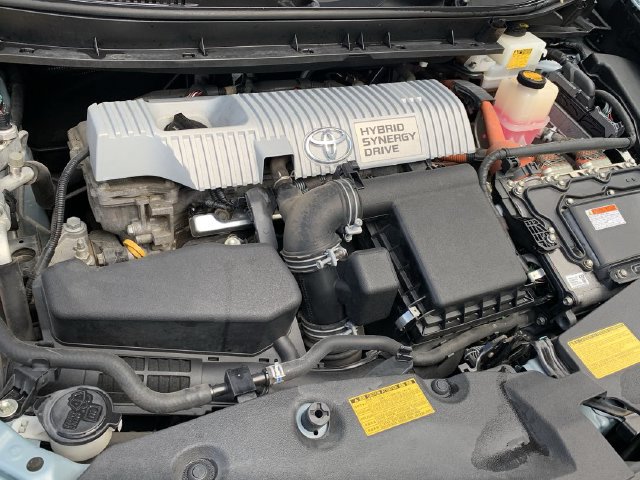 Used 2013 Toyota Prius V Five FWD image 16
