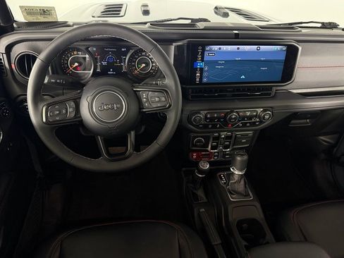 Used 2025 Jeep Gladiator Rubicon image 15